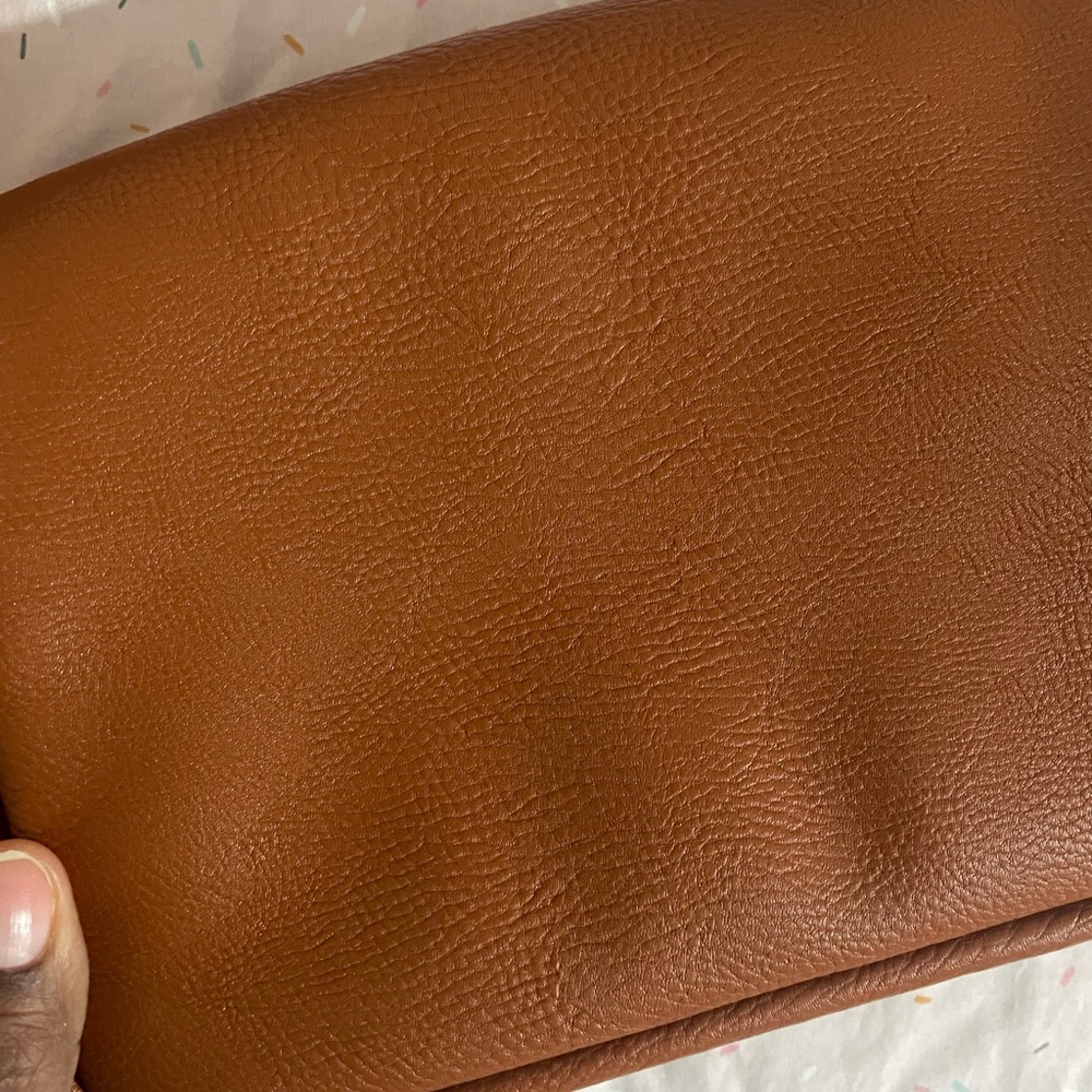 Target Universal Thread Brown Crossbody Purse - image 4